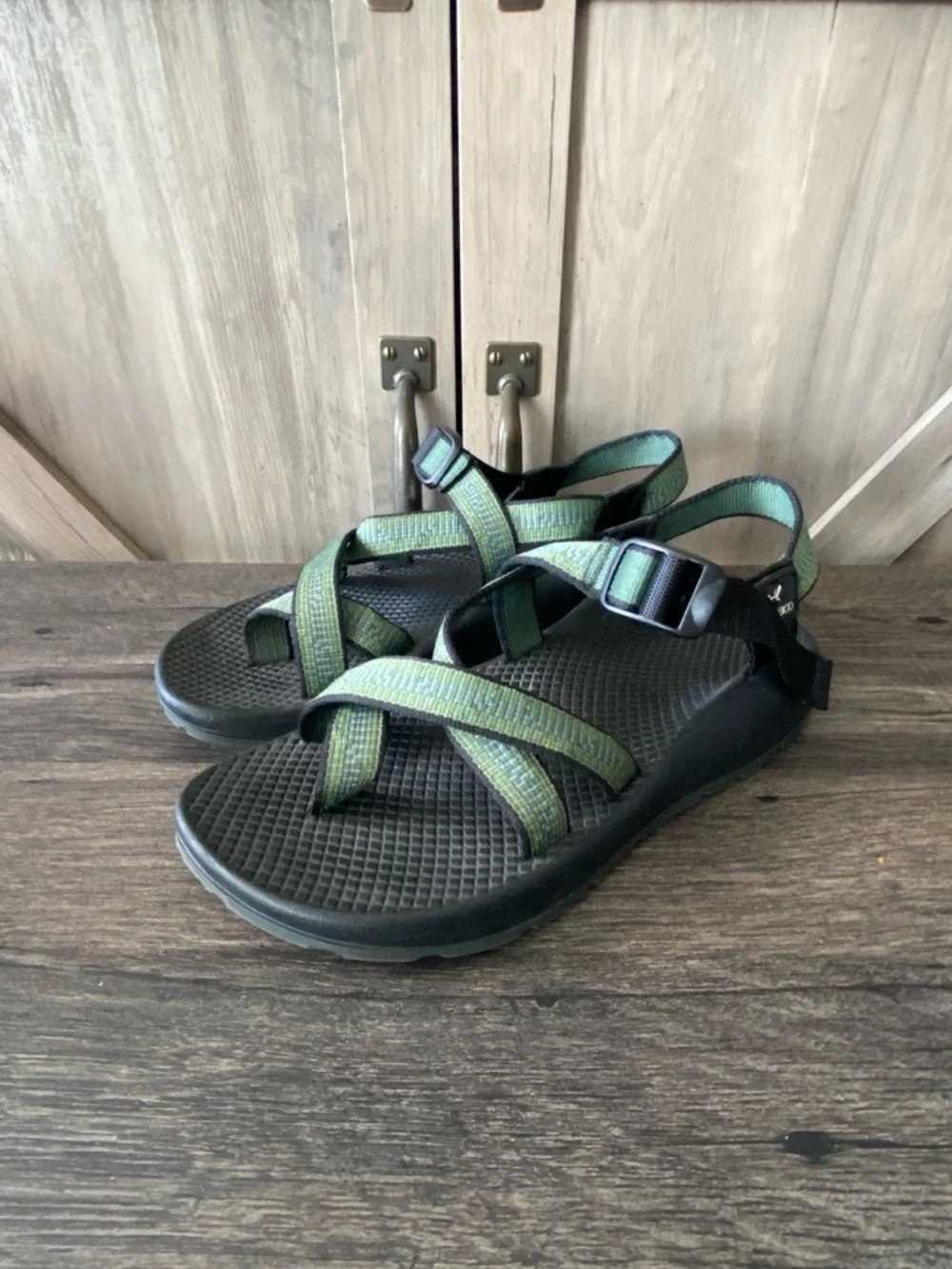 Chaco Strappy Green Summer Hiking Sandals Women’s Size 7 - Picture 2 of 14